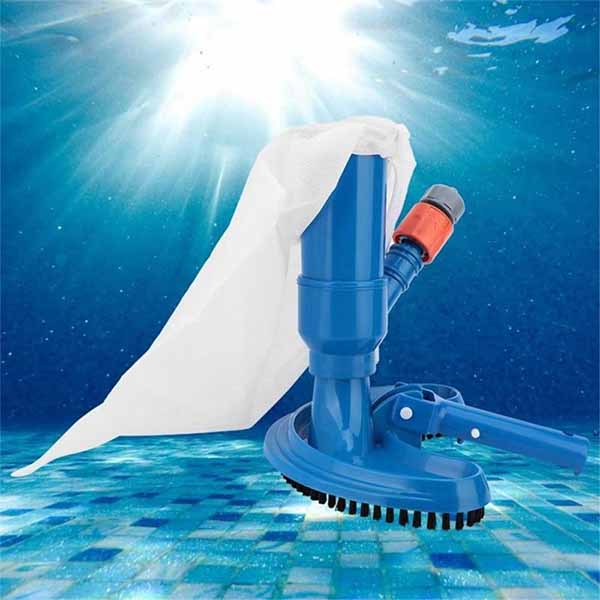 Aspirateur-de-piscine